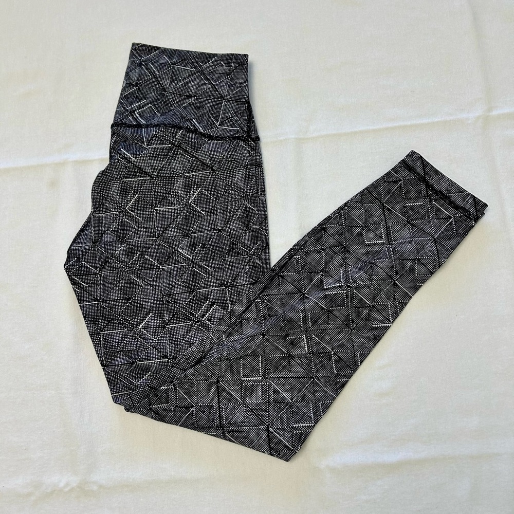 Lululemon Leggings - Size 6